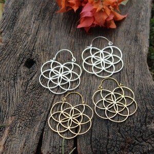 Orecchini Xenox Fiore Della Vita: Argento 925 Placcato Oro, Simbolo Sacro, Diametro 8,5 Mm