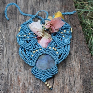 Blue Macrame Necklace with Natural Labradorite Stone and Brass beads,Labradorite Macrame Necklace ,Free Length,Macrame Jewelry,Gift ,M147