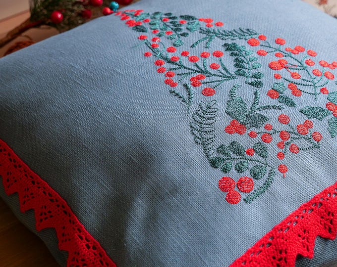 Christmas pillowcase with jungle bells and lace