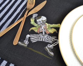 Placemats zwarte geborduurde dansende skeletten voor Halloween