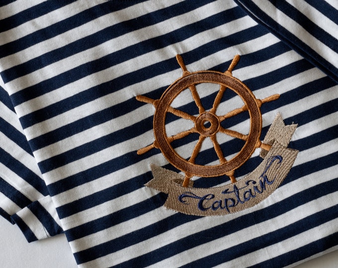 T-shirt navy white stripes embroidered steering wheel