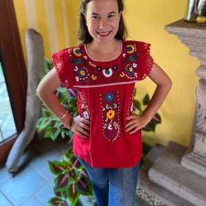 Mexican blouse, blouse with beautiful multicolored floral embroidery, fresh blanket fabric blouse, ethnic blouse, hand-embroidered blouse