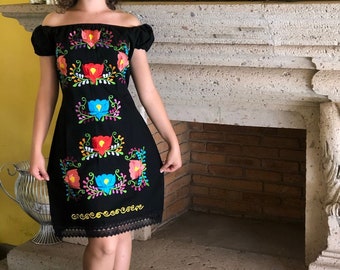 Mexican floral dress, embroidered Mexican dress, ethnic dress, fresh blanket dress, Mexican floral dress, lace dress.