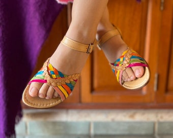 Handmade Leather Huarache Sandals: Multicolor Mexican Shoes