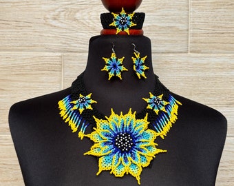 Handgemaakte set met Huichol-kralenketting: Mexicaanse kunstsieraden