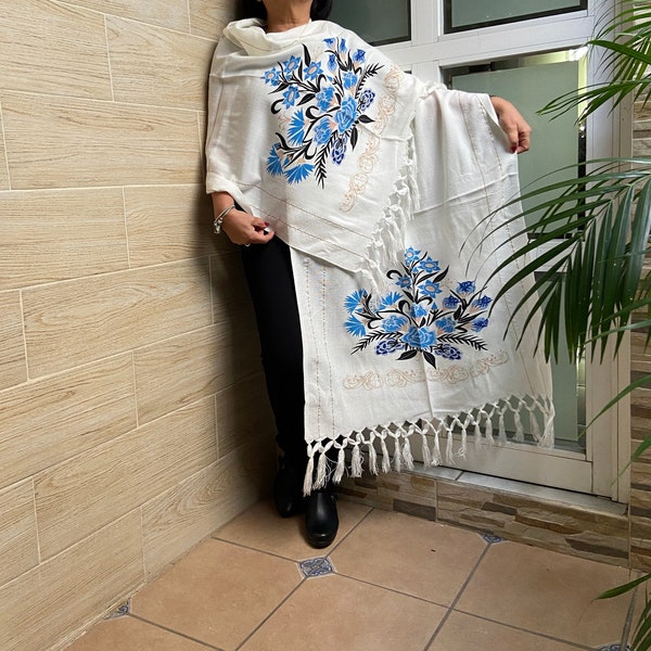 Mexican Rebozo, floweres print shawl, Traditional Mexican shawl, Rebozo,  Mexican Shawl,  Pashmina,  Shawl,  Scraf, beautiful gift.