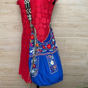Mexican bag with floral embroidery, Handmade bag, Traditional Mexican bag, Boho-hippie style bag. (more colors available)