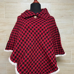 Mexican Handcrafted Cape, Mexican Poncho, Mexican Cape Woven Handcrafted Cape. Typical Mexican Poncho.