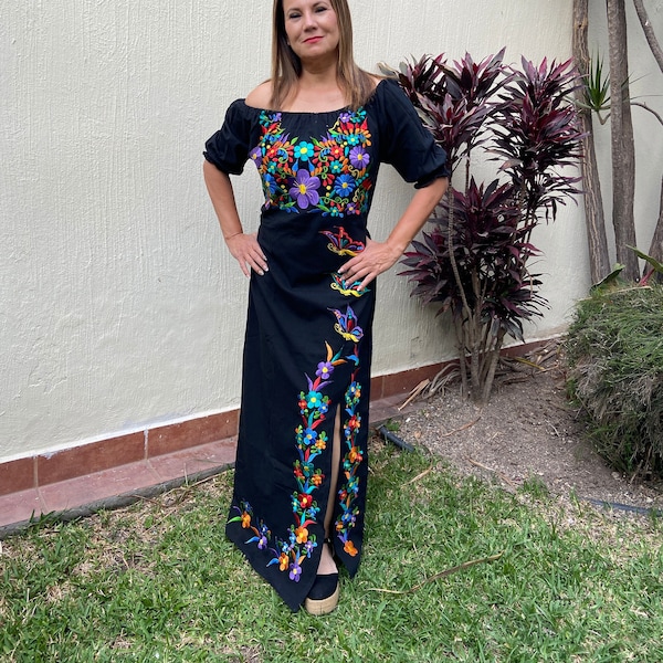 Mexican long dress, shoulderless mexican dressembroidered dress, floral dress, ethnic dress, cotton dress, fresh dress, mexican hupil.