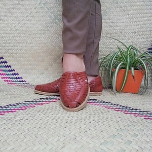 Authentic Mexican leather Huarache, Mexican women&#39;s shoe, Traditional Huarache, Mexican women&#39;s sandal, Braided Huaraches.