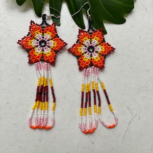 Beaded artisan earrings, huichol earrings, beaded earrings, mexican earrings, huichol art, hippy earrings, gift for her.
