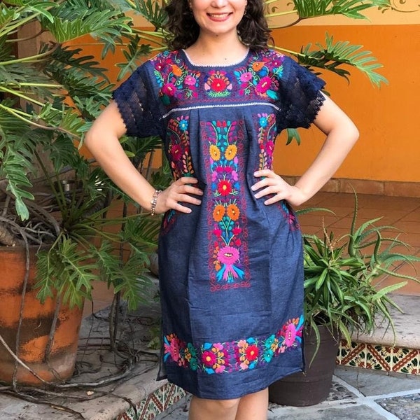 Robe mexicaine à fleurs, cool robe mexicaine en jean, robe mexicaine brodée à la main, robe mexicaine à fleurs, robe ethnique