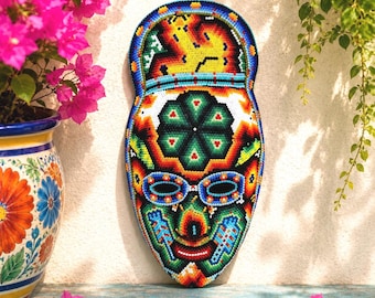 Huichol pärlmask, mexikansk folkkonst, samlarobjekt Huichol-dekor