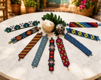 Handmade Beaded Huichol Bracelet: Unisex Mexican Jewelry