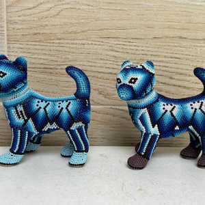 Huichol dog statue lined with tiny beads, Huichol art figure, Huichol beadwork, Mexican Art, Collectible figure, handmade gift.