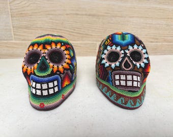 【希少・メキシコ民芸品】ウイチョル族 ビーズアート クジラの尾 置物 ウイチョル族のビーズ細工の頭蓋骨：手作りのメキシコ民芸品 - Etsy 日本