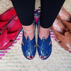 Open handmade Huarache, Authentic Mexican leather Huarache, Mexican women&#39;s shoe, Mexican women&#39;s sandal, Braided Huaraches.