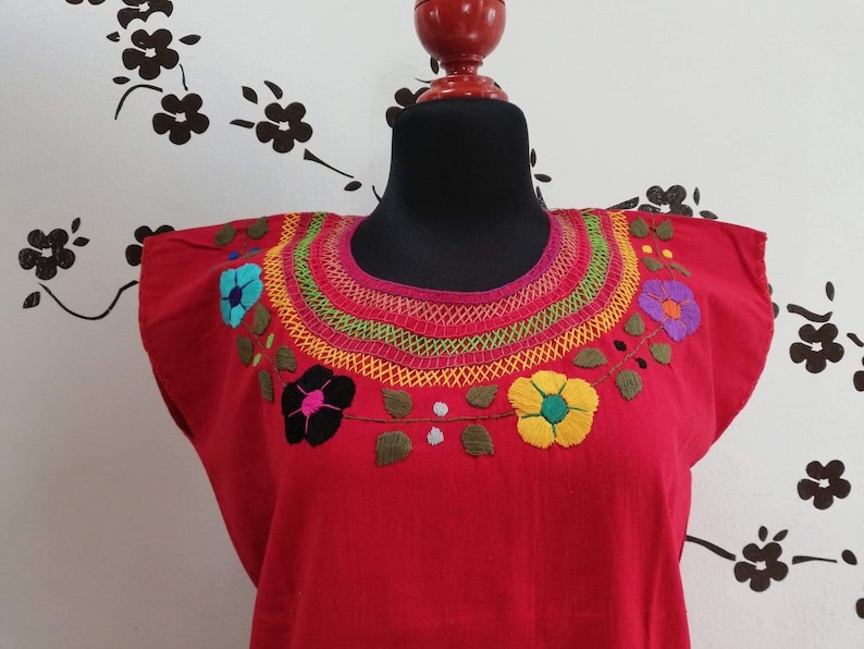 blouse embroidered in chain and flowers ethnic blouse Mexican handmade blouse with beautiful hand embroidery blanket blouse.