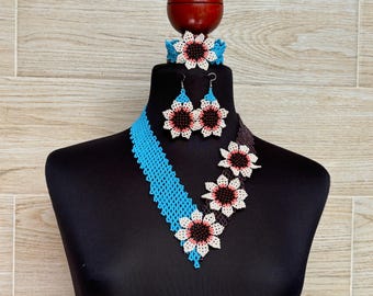 Handgemaakte set met Huichol-kralenketting: Mexicaanse bloemensieraden