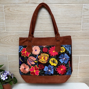 Mexican bag with floral embroidery, Handmade bag, Traditional Mexican bag, Boho-hippie style bag. (more colors available)