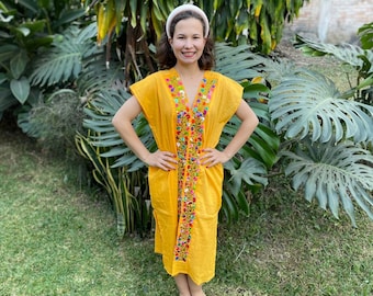 Mexican floral long dress, hand embroidered mexican dress, ethnic dress, mexican huipil, embroidered dress with silk thread.