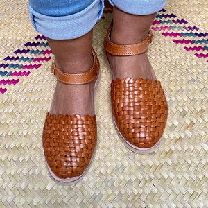 Auténtico Huarache de cuero mexicano, Zapato de mujer mexicana, Huarache tradicional, Huaraches trenzados, huaraches con hebilla.