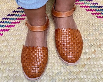 Handmade Leather Huarache Sandal: Mexican Woven Women's Shoe
