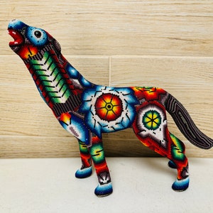 Huichol coyote statue, Huichol art figure, Huichol coyote Decor, Huichol beadwork, Mexican Art, Collectible figure, handmade gift,