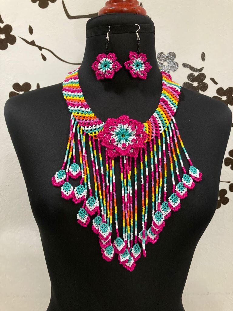 Mexican Necklace, Choker Necklace, Bib, Huichol Necklace, Huichol Beadwork, Beaded  Necklace, Huichol Jewelry, Mexican Jewelry, COM-0048 - Etsy | Seed bead  jewelry patterns, Seed bead jewelry, Bead weaving patterns