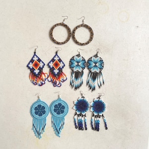Beaded artisan earrings, huichol earrings, beaded earrings, mexican earrings, huichol art, hippy earrings, gift for her.