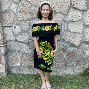 Mexican dress, peasant dress, strapless dress, hand embroidered dress, sunflowers  dress, ethnic dress, embroidered dress with silk thread.