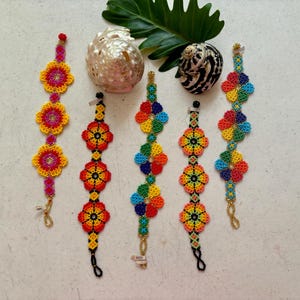 Beaded Huichol bracelet, unisex bracelet, beadwork bracelet, huichol jewelry, mexican jewelry, huichol art.