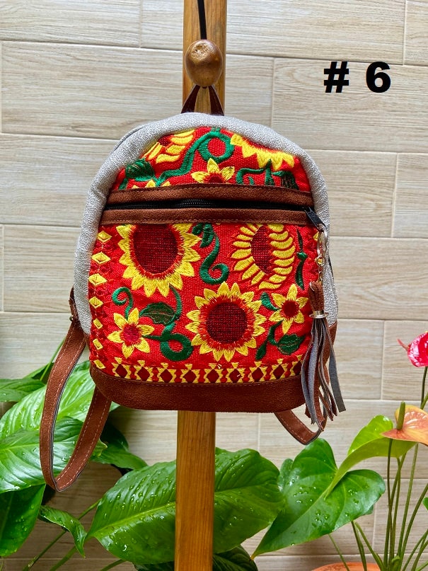 Handmade Floral Embroidered Mexican Backpack: Boho Cotton  display picture 3
