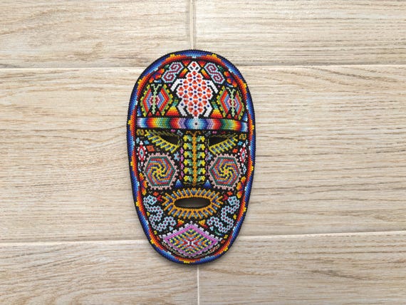 ビーズ ウイチョル族 先住民族 フェアトレード ビーズ マスク 彫刻 メキシコ ビーズ ウイチョル族 先住民族 フェアトレード ビーズ マスク