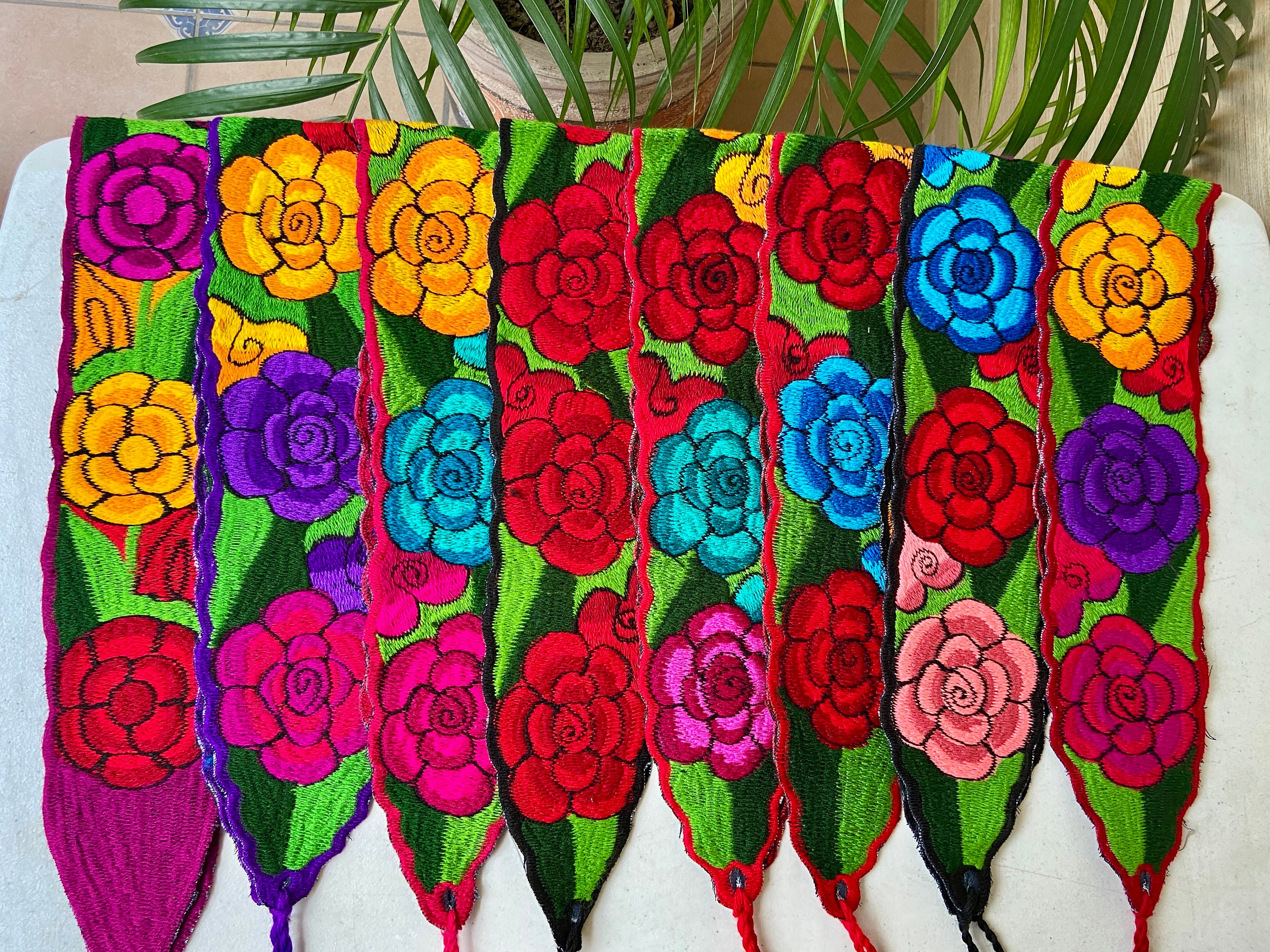 手刺繍のメキシカンサッシュベルト：カラフルな花柄コットンタイ