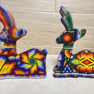 Huichol deer statue, Huichol Decor, Huichol beadwork, Mexican Art, Collectible figure.