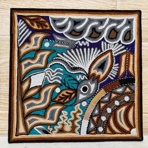 Huichol yarn painting 12 X 12 inches (30 X 30 cms), Huichol Thread Painting - Handmade Mexican Art with a Detailed History.