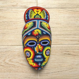 Handmade Huichol Beaded Mask, Colorful Mexican Indigenous Art, Collectible figure.