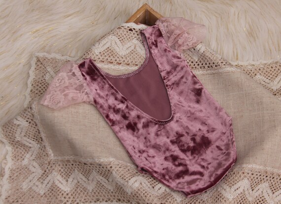 newborn baby girls bodysuit+headband+shoes+bib baby shower gift photo props