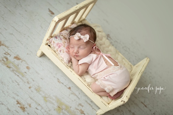 newborn girl outfits for photoshoot