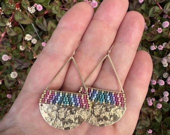 Messing Triangle Teardrop Ohrringe: Handgewebte Glasperlen, Jewel Tones Stripes, Große Größe