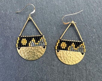 Handwoven Beaded Brass Teardrop Earrings: Gray Black Landscape Design