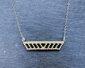 Handgewebte Samenperlenkette: Mattschwarze Miyuki Perlen, Sterlingsilber