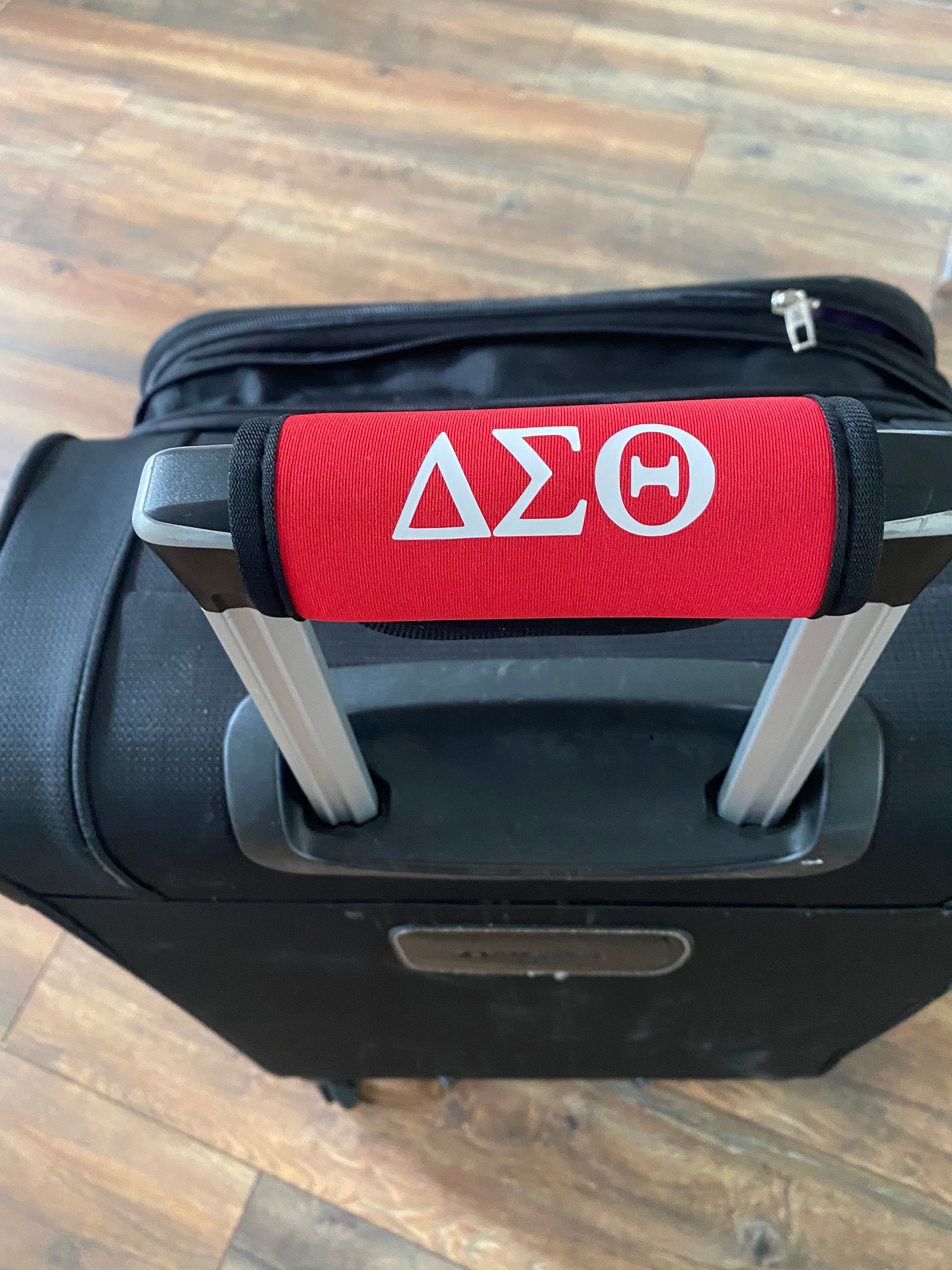 Delta luggage wraps - Delta Sigma Theta luggage handle cushions - Delta Sigma Theta  - Red and Black Neoprene wraps