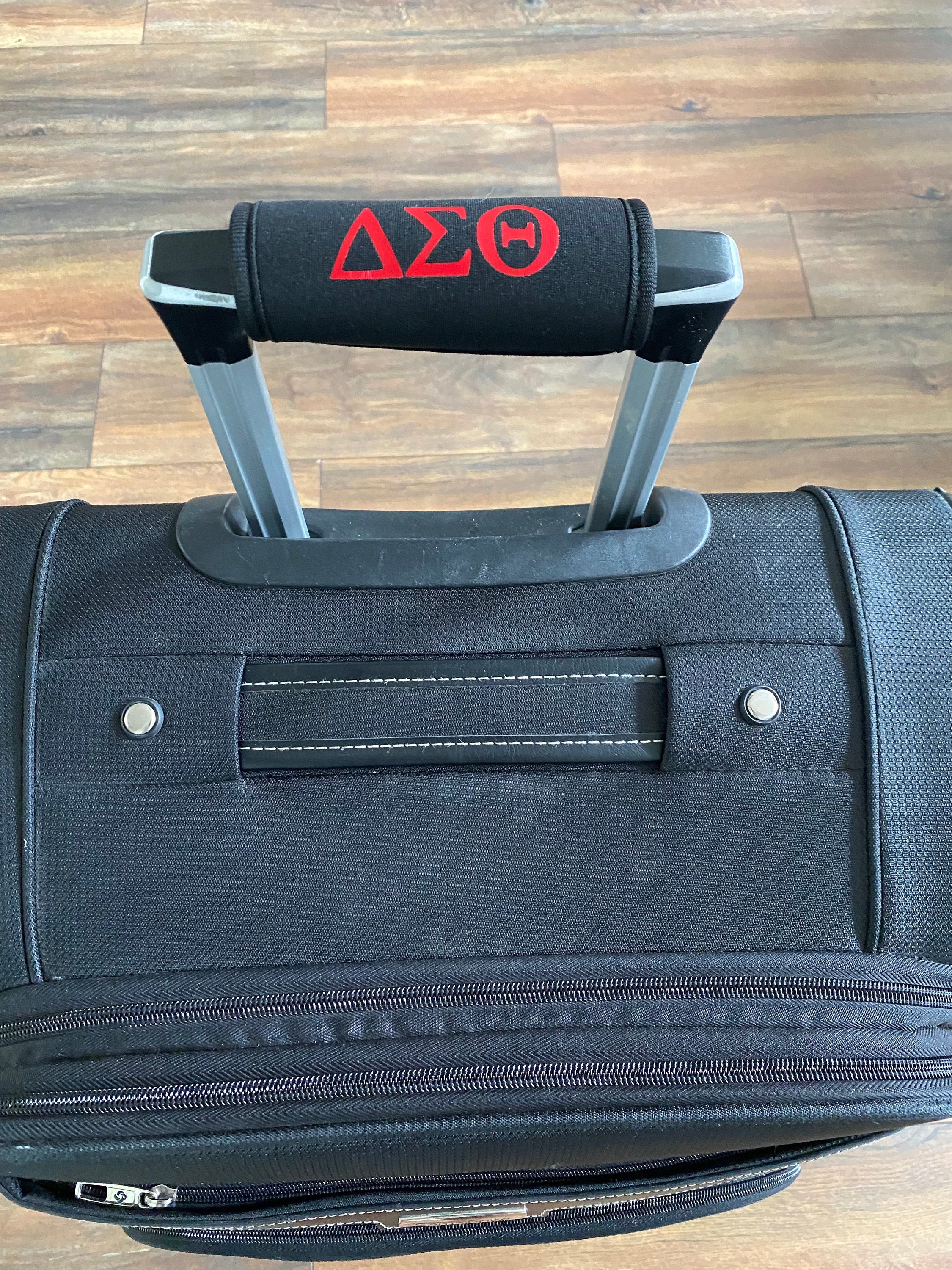 Delta luggage wraps - Delta Sigma Theta luggage handle cushions - Delta Sigma Theta  - Red and Black Neoprene wraps