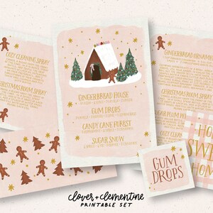 Op de afbeelding: Printbare set kaarten met recepten voor een peperkoekhuis, -versieringen en ruimteverspray. De kaarten hebben een roze achtergrond met gouden sterren en peperkoekillustraties. De tekst op de kaarten is "Gingerbread House", "Gingerbread Ornaments", "Cozy Cleaning Spray", "Christmas Room Spray", "Gum Drops", "Candy Cane Forest", "Sugar Snow" en "Home Sweet Home".