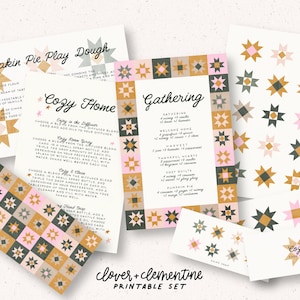 Puede incluir: Conjunto imprimible de tarjetas con un tema de hogar acogedor. Las tarjetas presentan un diseño de colcha de retazos en tonos rosa, marrón, dorado y verde. Las tarjetas incluyen instrucciones para hacer masa de juego de pastel de calabaza, mezclas de difusores y un menú de reunión.