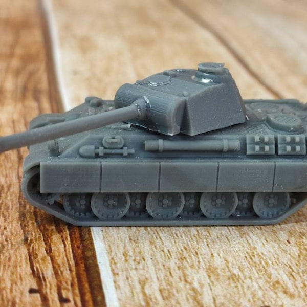 Scale model WWII Panther II 1/200-1/87