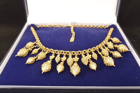 Vintage 1990s 24ct Gold plated Danbury Mint neckla