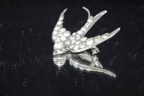 Antique Silver Swallow Brooch from the Parisian Di